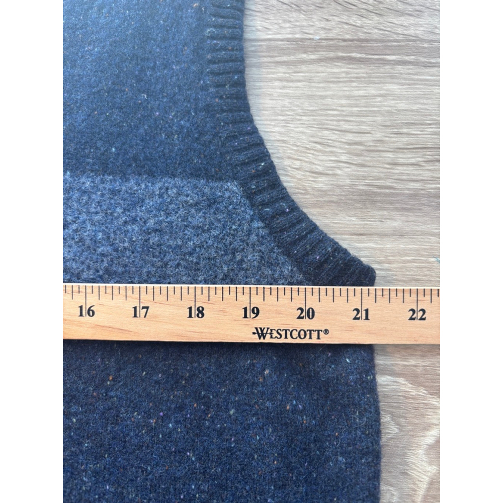 GANT Mens Large Lambswool V-Neck Sweater Vest Navy Gray - Picture 6 of 8